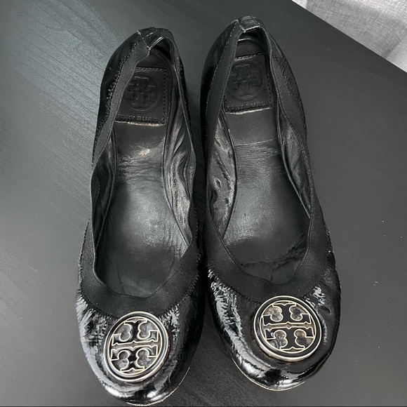 Tory Burch Caroline Flats - Picture 2 of 4